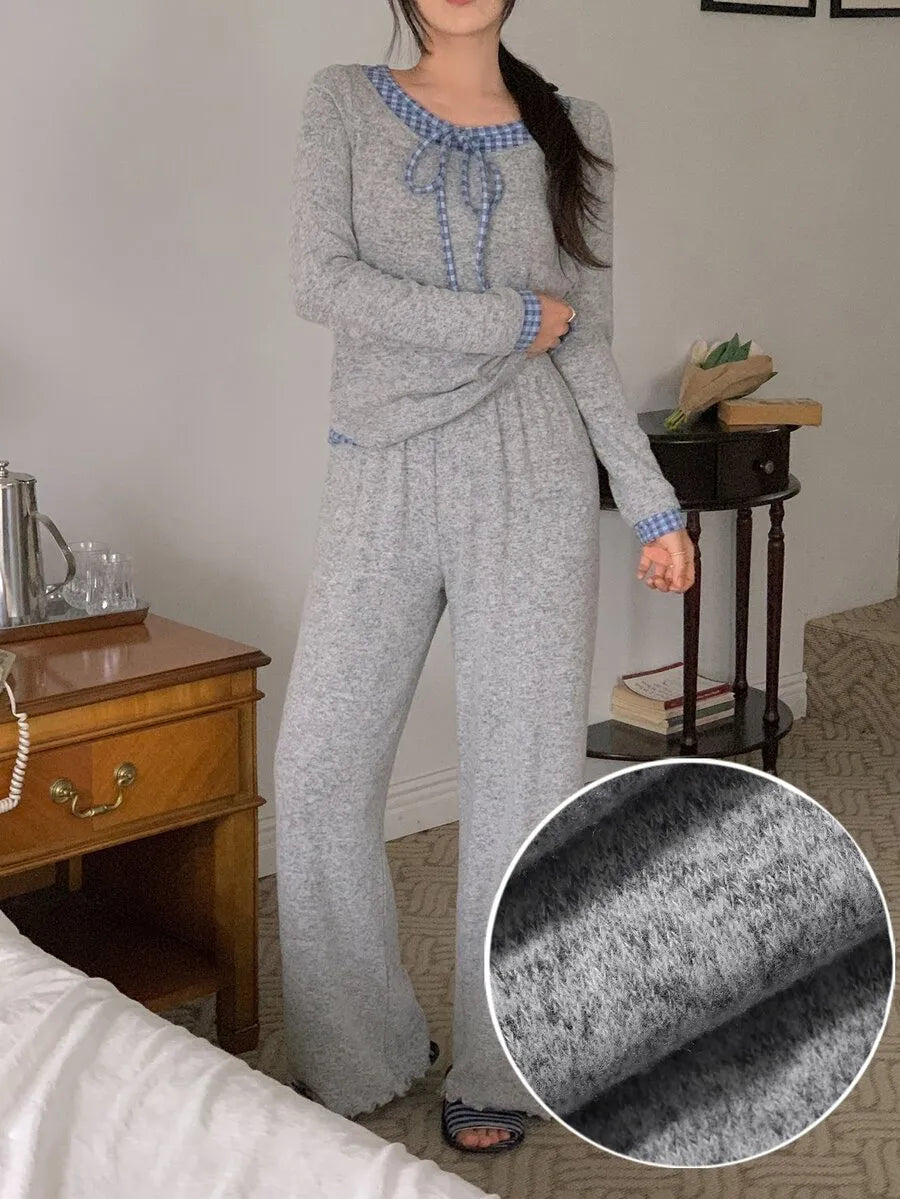 SHEIN DAZY طقم بيجامة قطعتين ببلوزة فضفاضة بأكمام طويلة وتفاصيل مربعات متباينة وبنطال طويل بلون رمادي