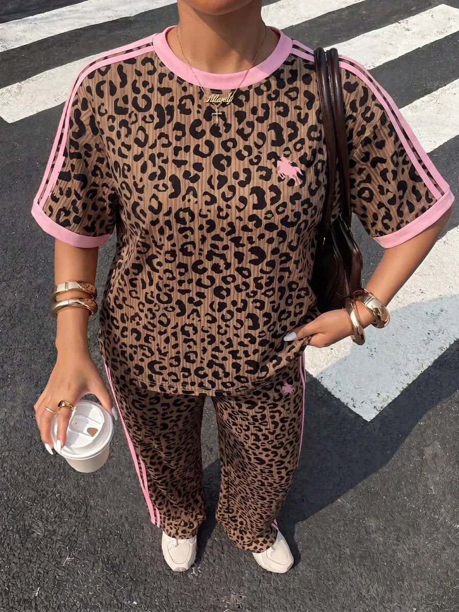 SHEIN طقم نسائي كاجوال رياض قطعتين بنقشة الفهد