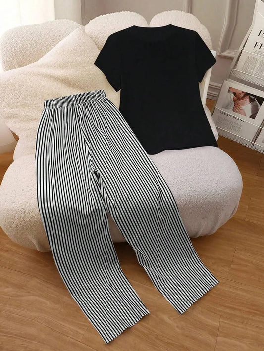SHEIN INAWLY طقم نسائي قطعتين بلوزة وبطال مخطط بشعار حصان