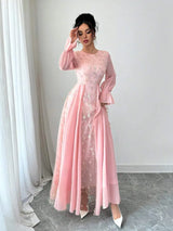 SHEIN Modelyn فستان طويل من الشيفون المنقوش بأكمام منتفخة وتفاصيل شبك بلون وردي