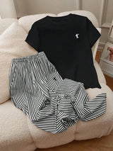 SHEIN INAWLY طقم نسائي قطعتين بلوزة وبطال مخطط بشعار حصان