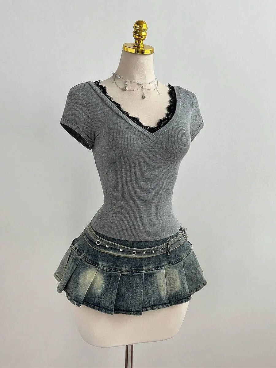 SHEIN Flirla V تي شيرت نسائي ودانتيل