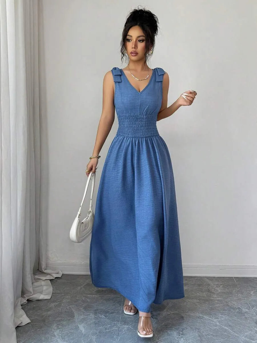 SHEIN Selianne فستان ماكسي أزرق داكن بخصر مطوي وفيونكة