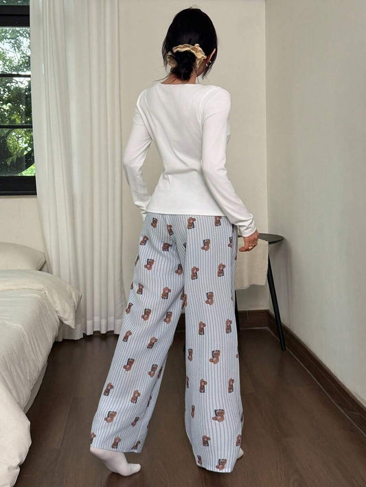 SHEIN Dream Adore طقم بيجامة من قطعتين مخططة بأزرار