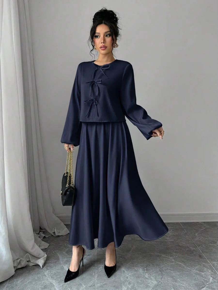 SHEIN Siren Gaze طقم نسائي قطعتين بلوزة بأكمام فانوس وتنورة طويلة بفيونكة بلون أزرق بحري