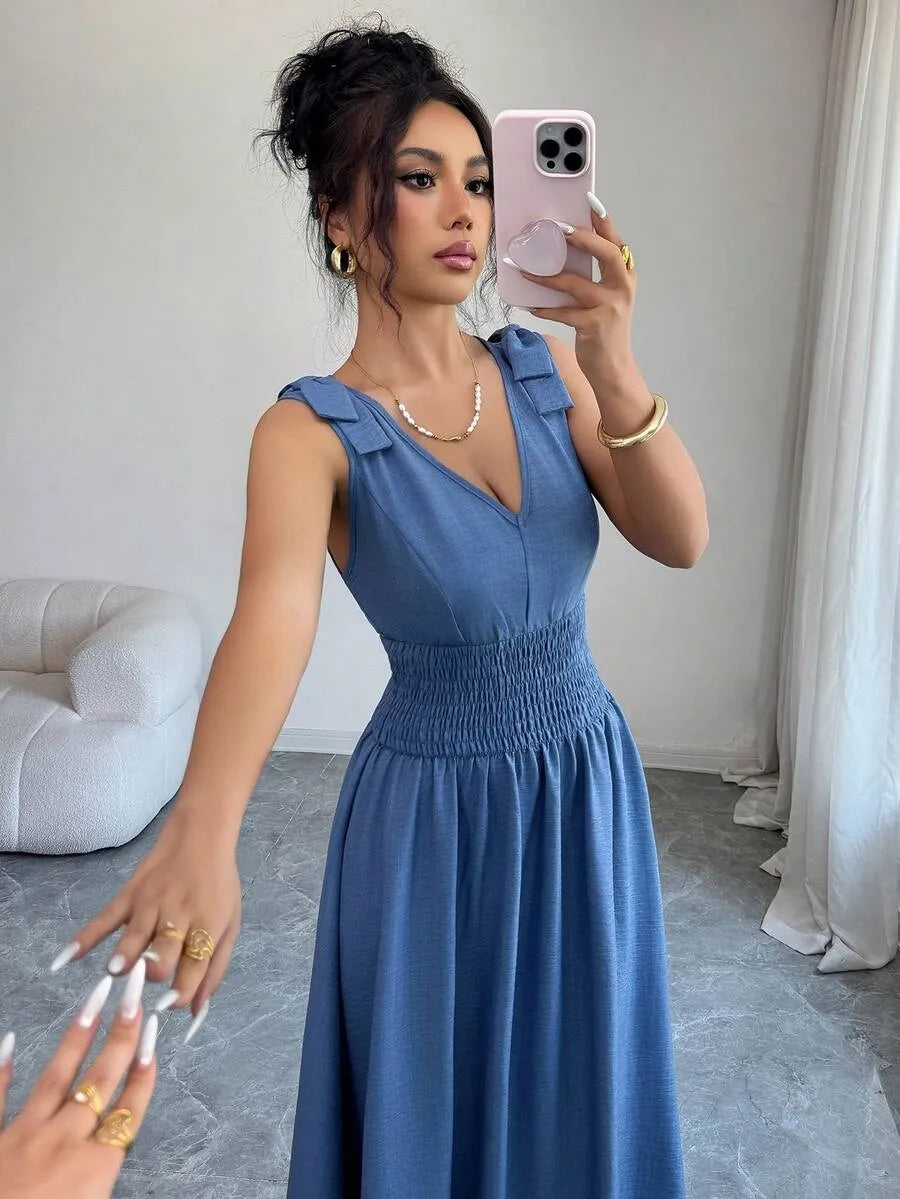 SHEIN Selianne فستان ماكسي أزرق داكن بخصر مطوي وفيونكة