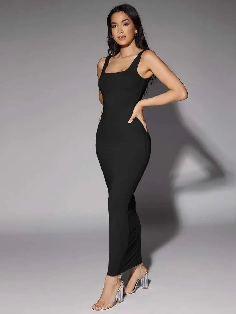 SHEIN Silquee فستان ماكسي بدون أكمام بياقة دائرية وقصة ضيقة بلون الأسود