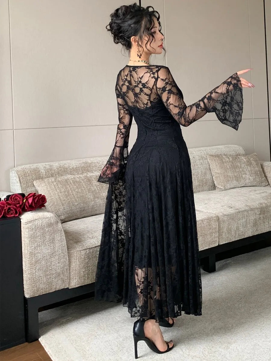 SHEIN Modelyn فستان ميدي بياقة وأكمام طويلة واسعة وتفاصيل دانتيل بلون أسود