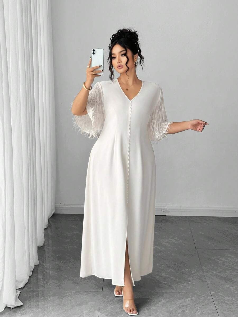 SHEIN Elenzga فستان أبيض بأكمام قصيرة وذيل مشقوق للمقاسات الكبيرة