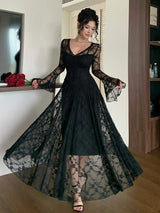 SHEIN Modelyn فستان ميدي بياقة وأكمام طويلة واسعة وتفاصيل دانتيل بلون أسود