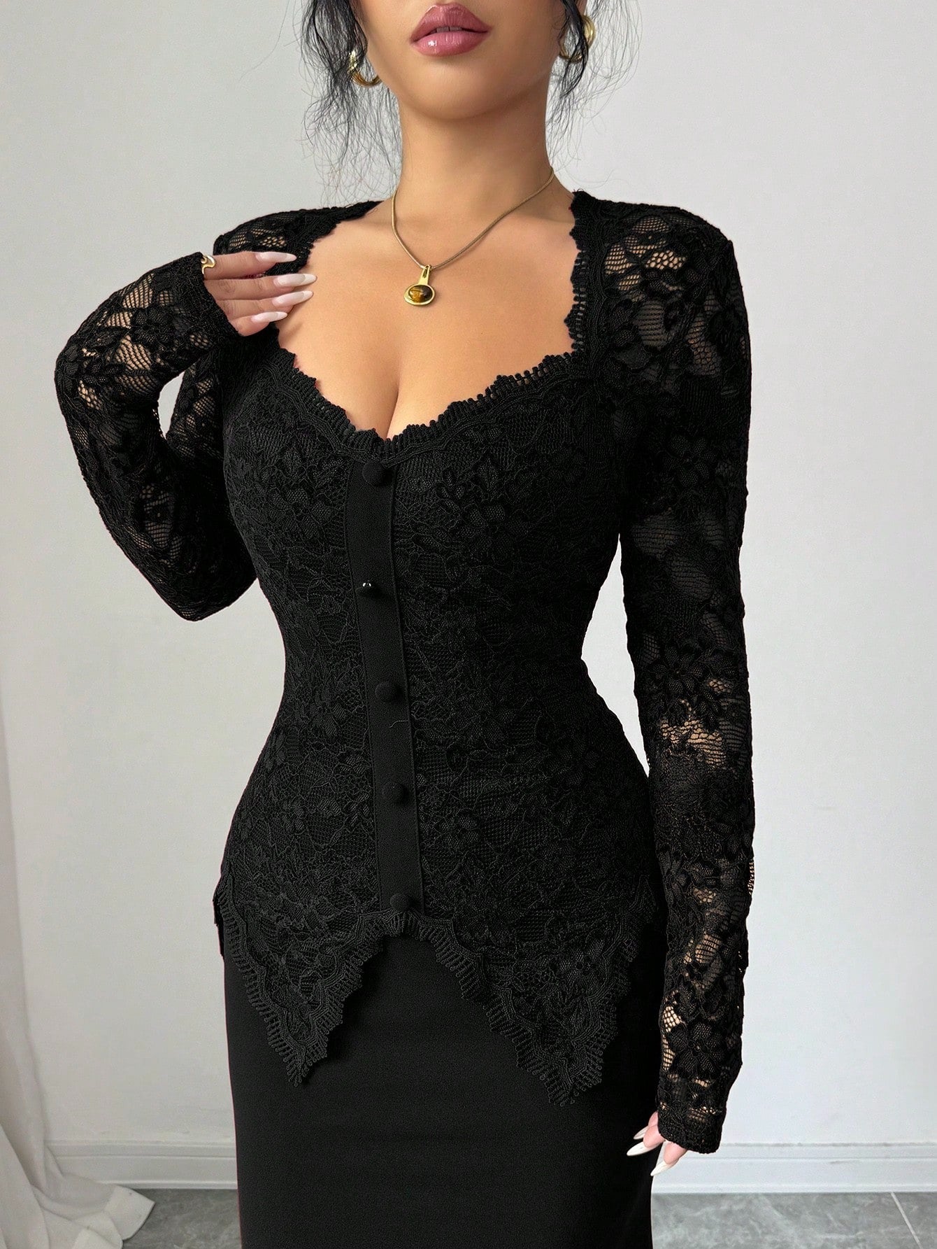 SHEIN Modelyn فستان متوسط الطول بياقة مربعة ودانتيل مع أزرار عند الخصر