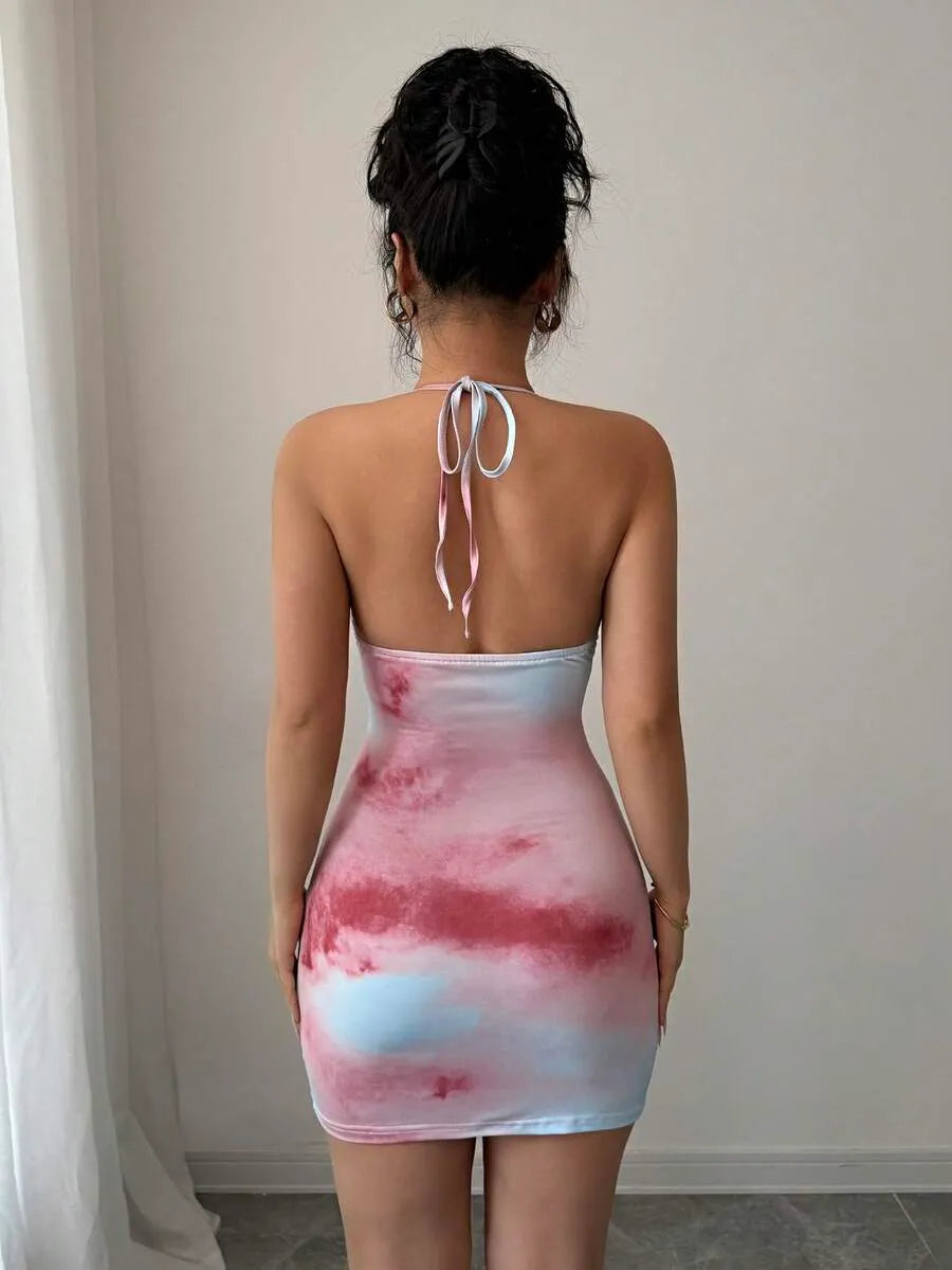 SHEIN INAWLY فستان أزرق ميني ضيق ورقبة هالتر ورباط وطبعة زهور بتصميم تاي داي