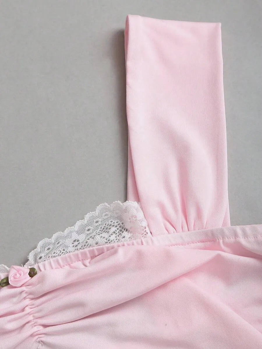 SHEIN طقم نسائي قطعتين (توب بدون أكمام بدانتيل وزهرة + بنطلون واسع الساق)
