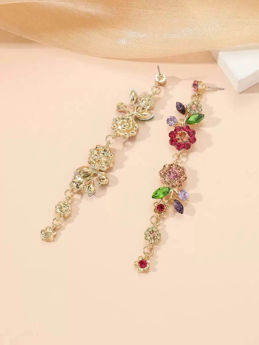 SHEIN أقراط راين بشكل نقطة زهرة