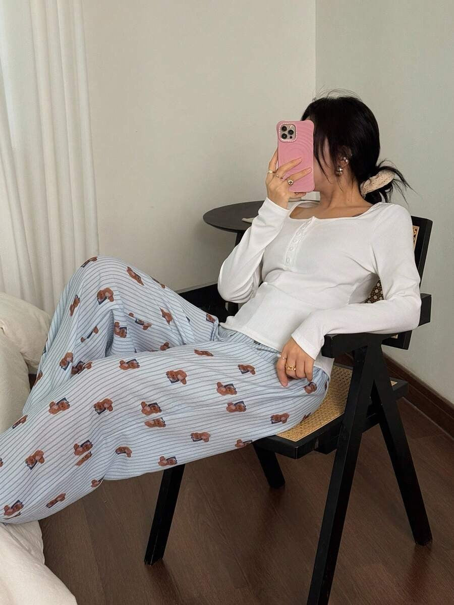SHEIN Dream Adore طقم بيجامة من قطعتين مخططة بأزرار