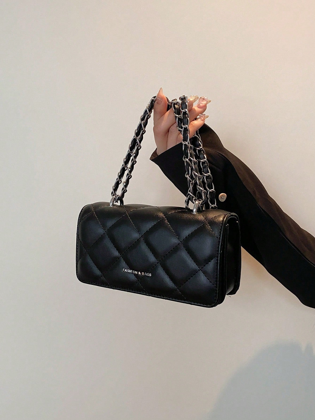 SHEIN حقيبة يد وكتف بتصميم سلسلة أنيق للتنقل