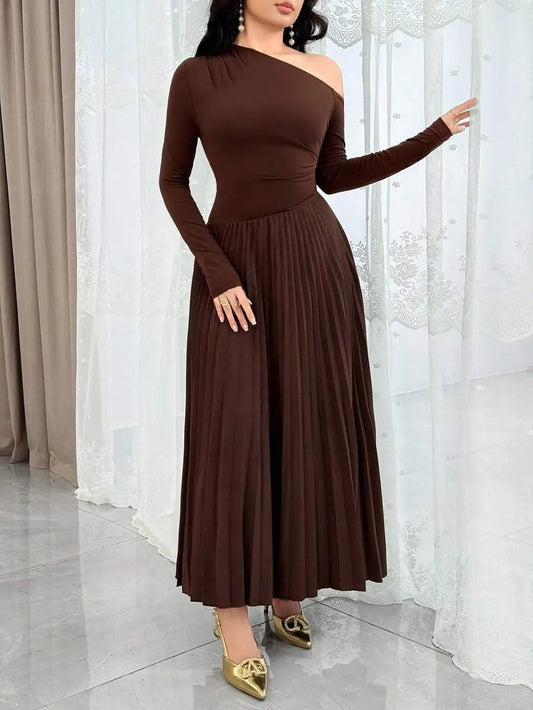 SHEIN Feyla فستان طويل الأكمام بكتف مائل ومطوي بتصميم ذيل السمكة