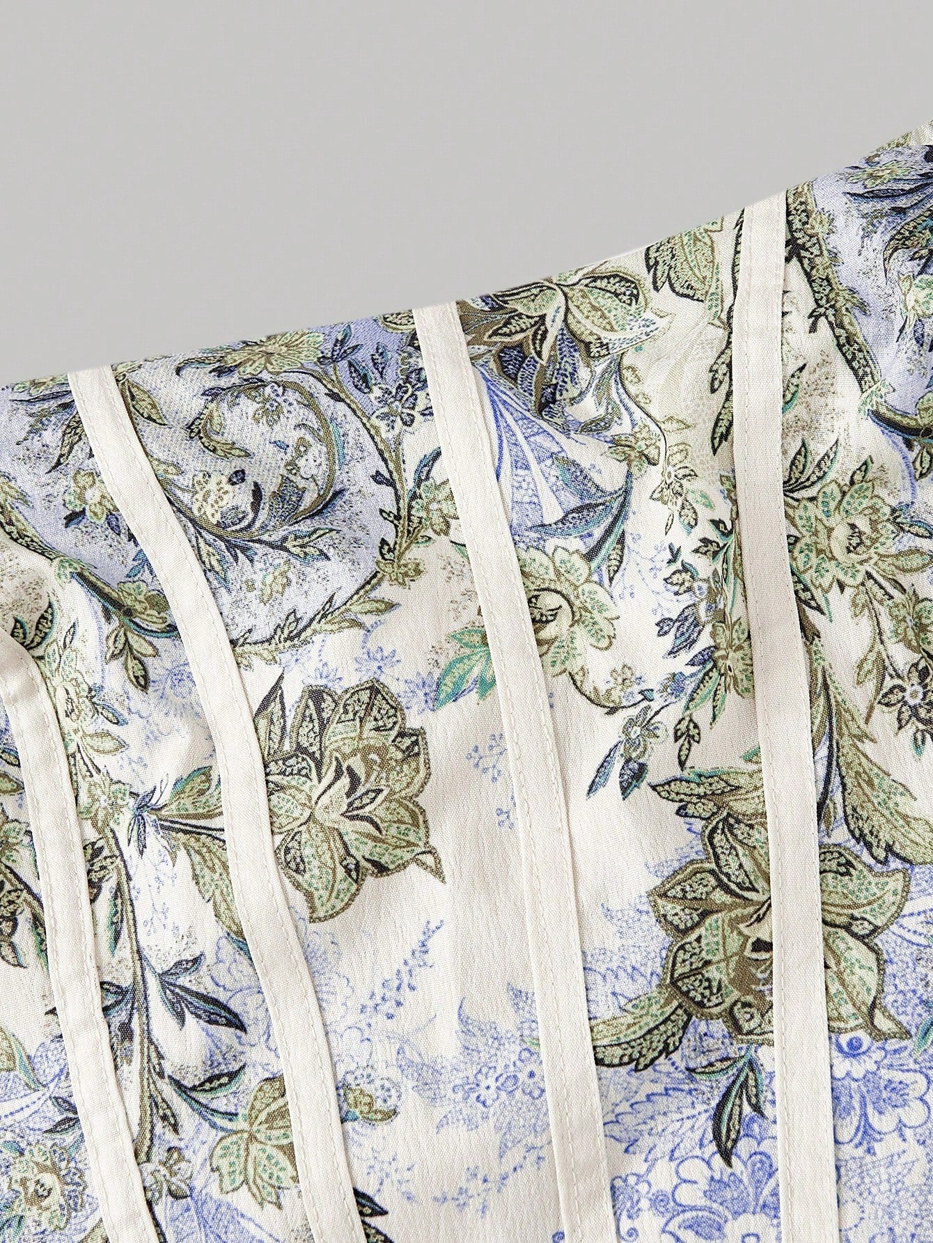 SHEIN MOD فستان متوسط الطول بطبعة زهرية وياقة مكشوفة الكتف