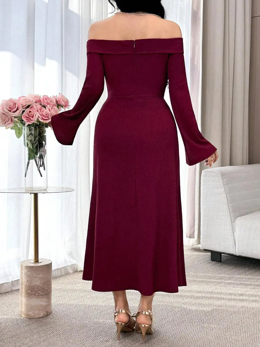 SHEIN Feyla فستان متوسط الطول بأكتاف مكشوفة بلون أحادي للنساء