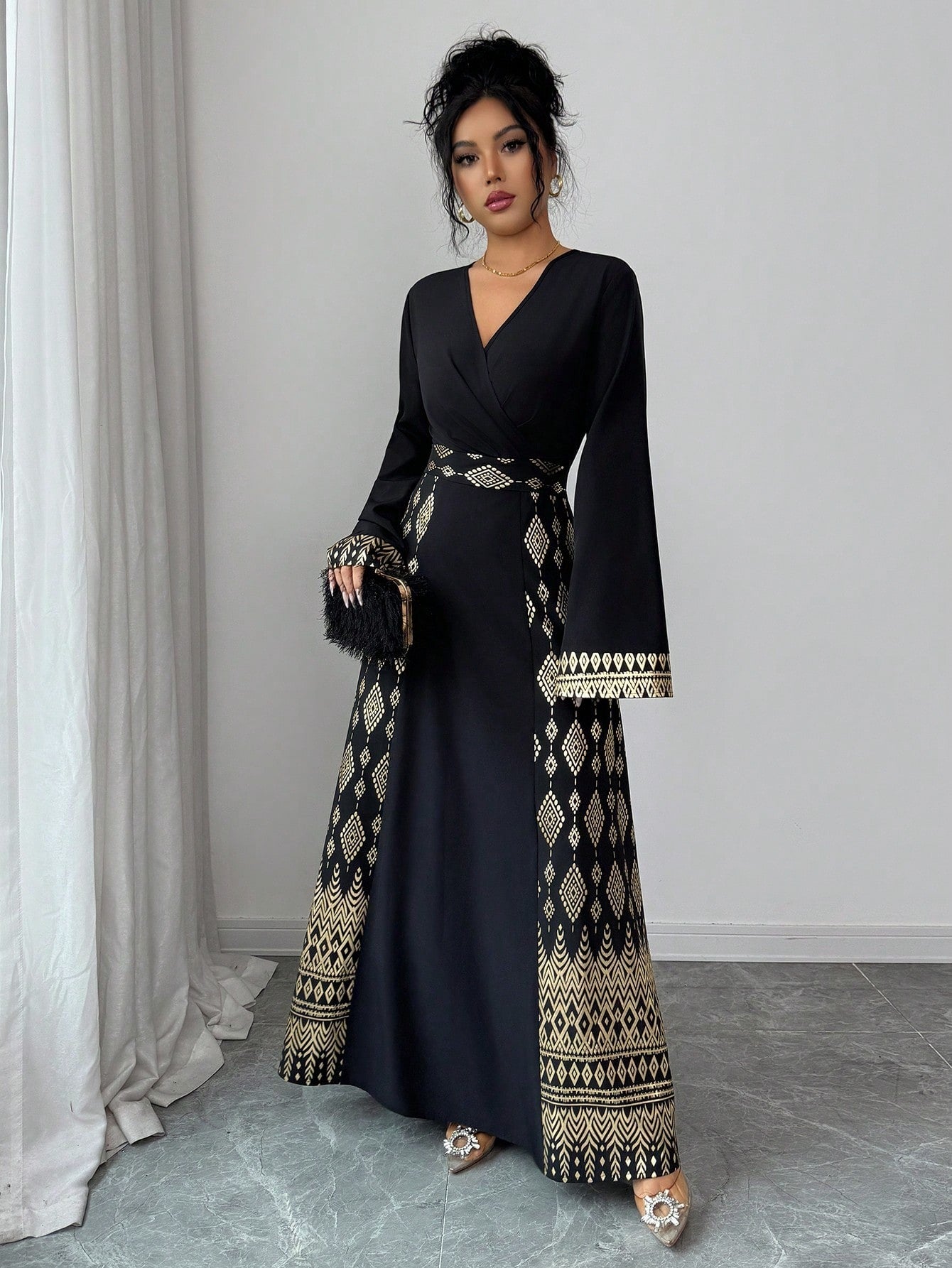 SHEIN Rafferiza فستان ماكسي شيفون بياقة مربعة وأكمام طويلة