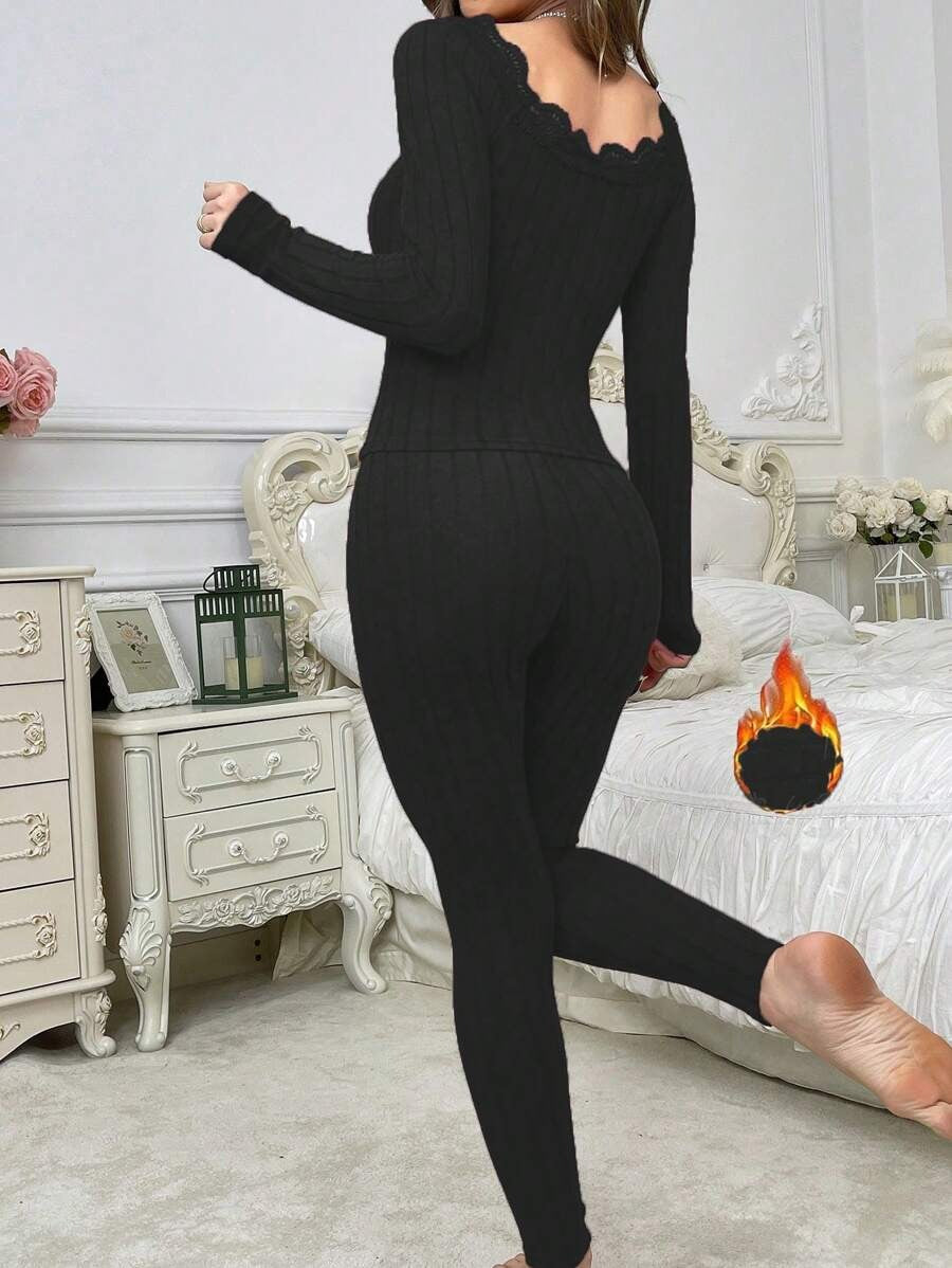 SHEIN طقم نسائي أسود دافي بلمسة فخمة من القطيفة