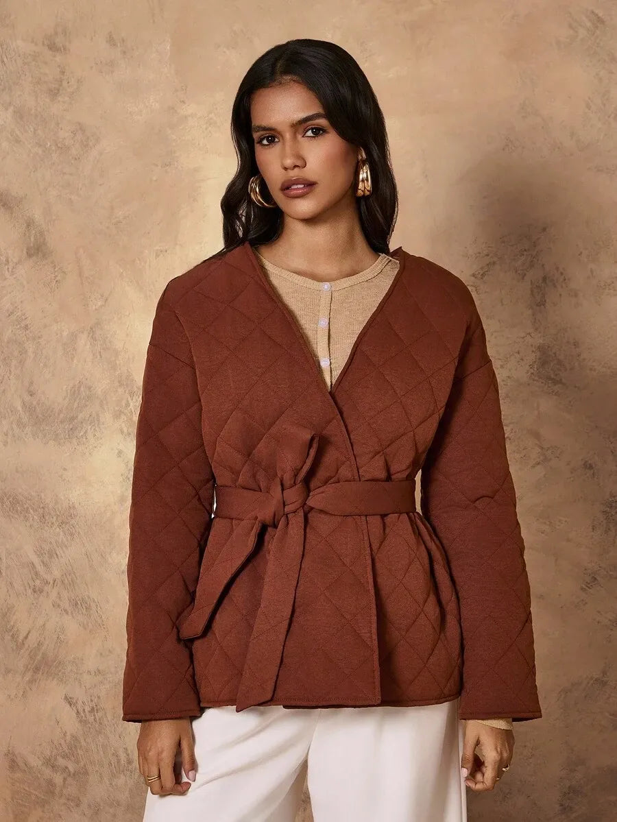 SHEIN Chiquease معطف مبطن بياقة وحزام خصر ونقشة معينات بلون بني
