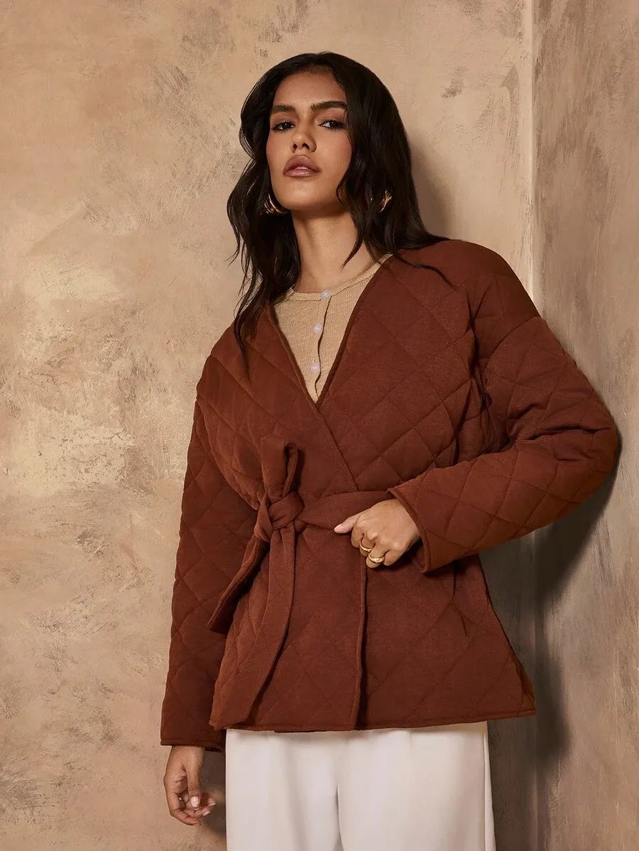 SHEIN Chiquease معطف مبطن بياقة وحزام خصر ونقشة معينات بلون بني