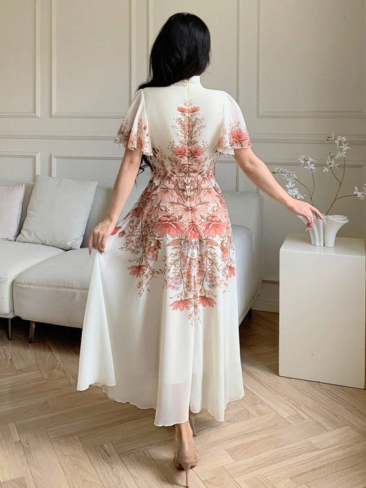 SHEIN Modelyn فستان مطبوع بزهور مكشكش مربوط الخصر