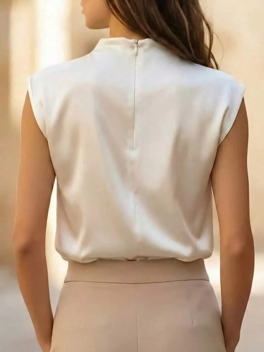 SHEIN بلوزة ساتان أنيقة بلون مشمشي