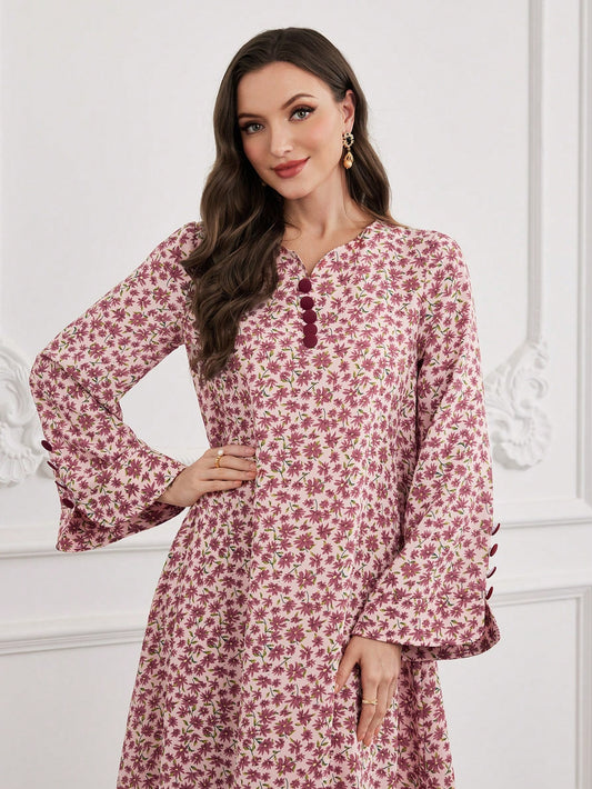 SHEIN Al Najma فستان بطبعات زهور وأكمام جرس وياقة مخدودة