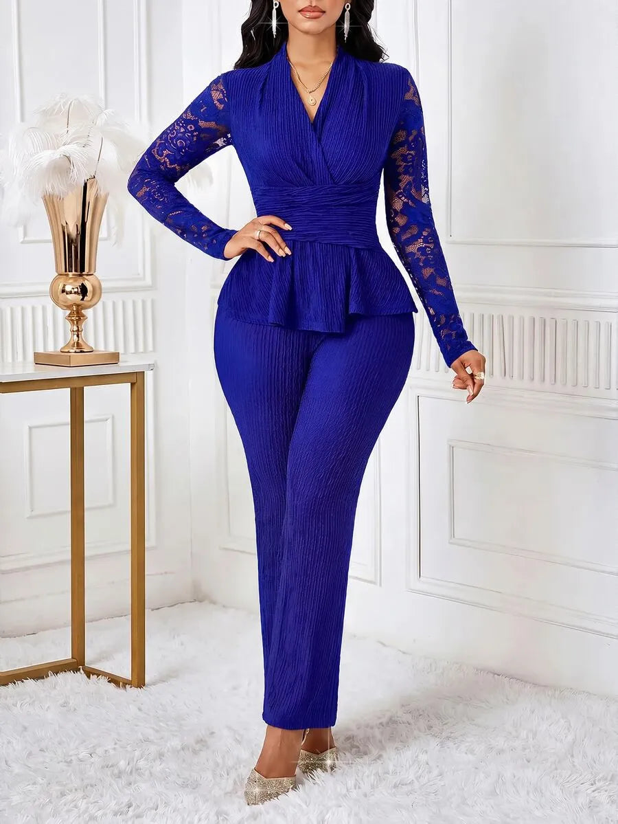 SHEIN Lady طقم نسائي قطعتين بلوزة وبنطال بتفاصيل دانتيل بلون أزرق غامق
