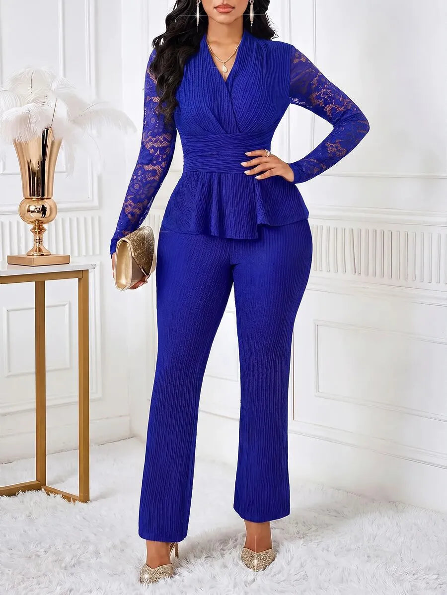 SHEIN Lady طقم نسائي قطعتين بلوزة وبنطال بتفاصيل دانتيل بلون أزرق غامق
