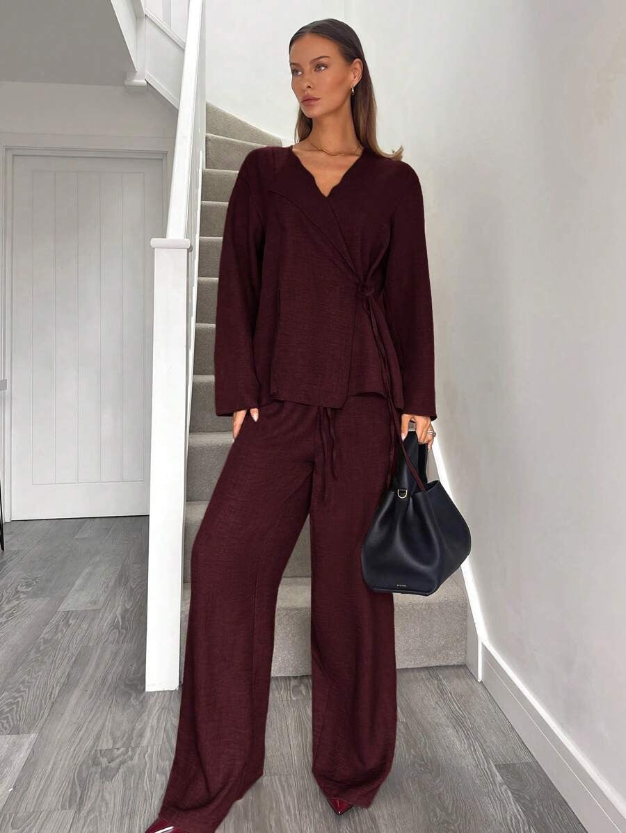 SHEIN Siren Gaze طقم عنابي أنيق من قطعين بلوزة بربطة خلفية وبنطلون واسع