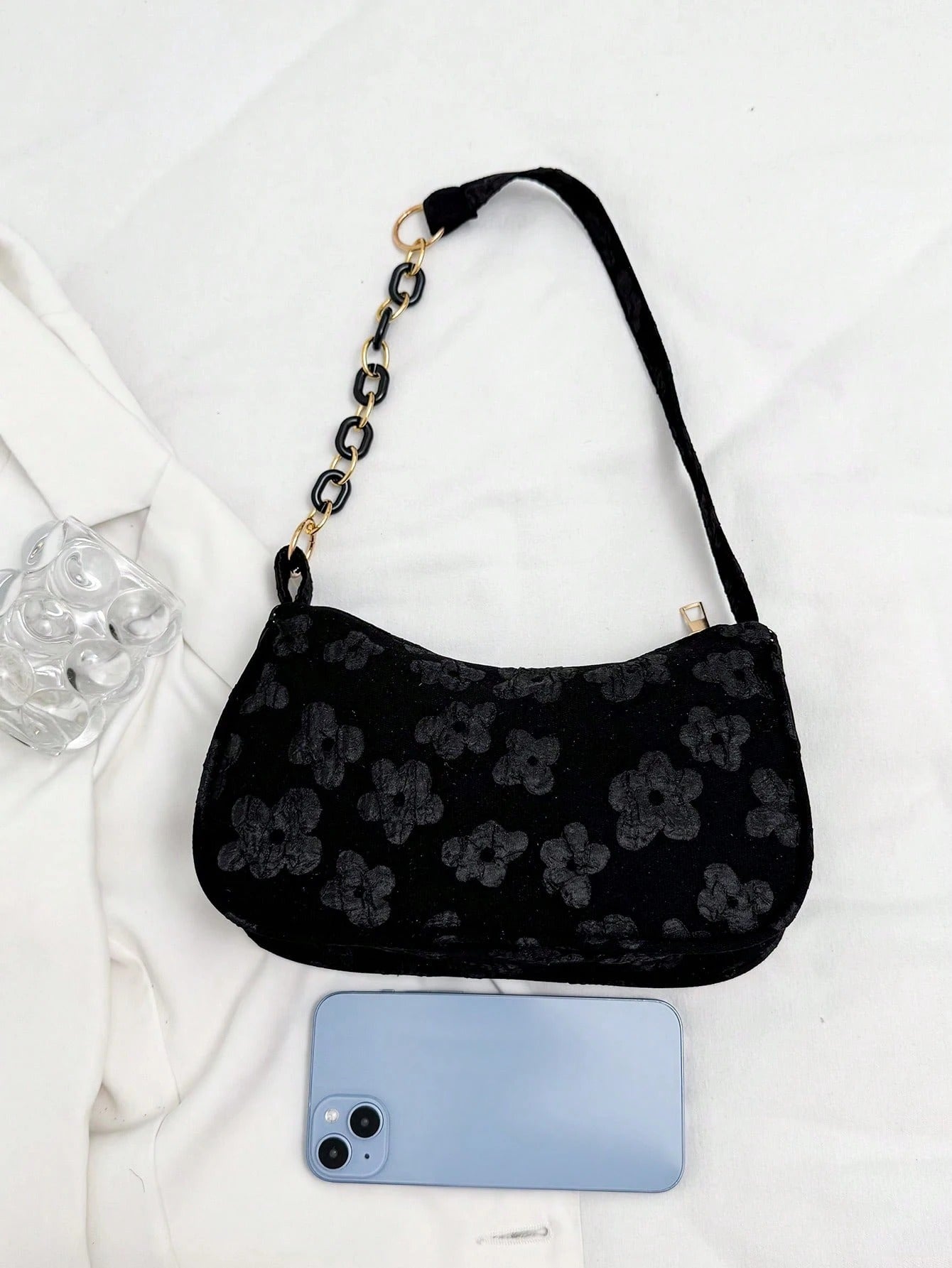 SHEIN حقيبة كتف نسائية خفيفة الوزن بلون أسود