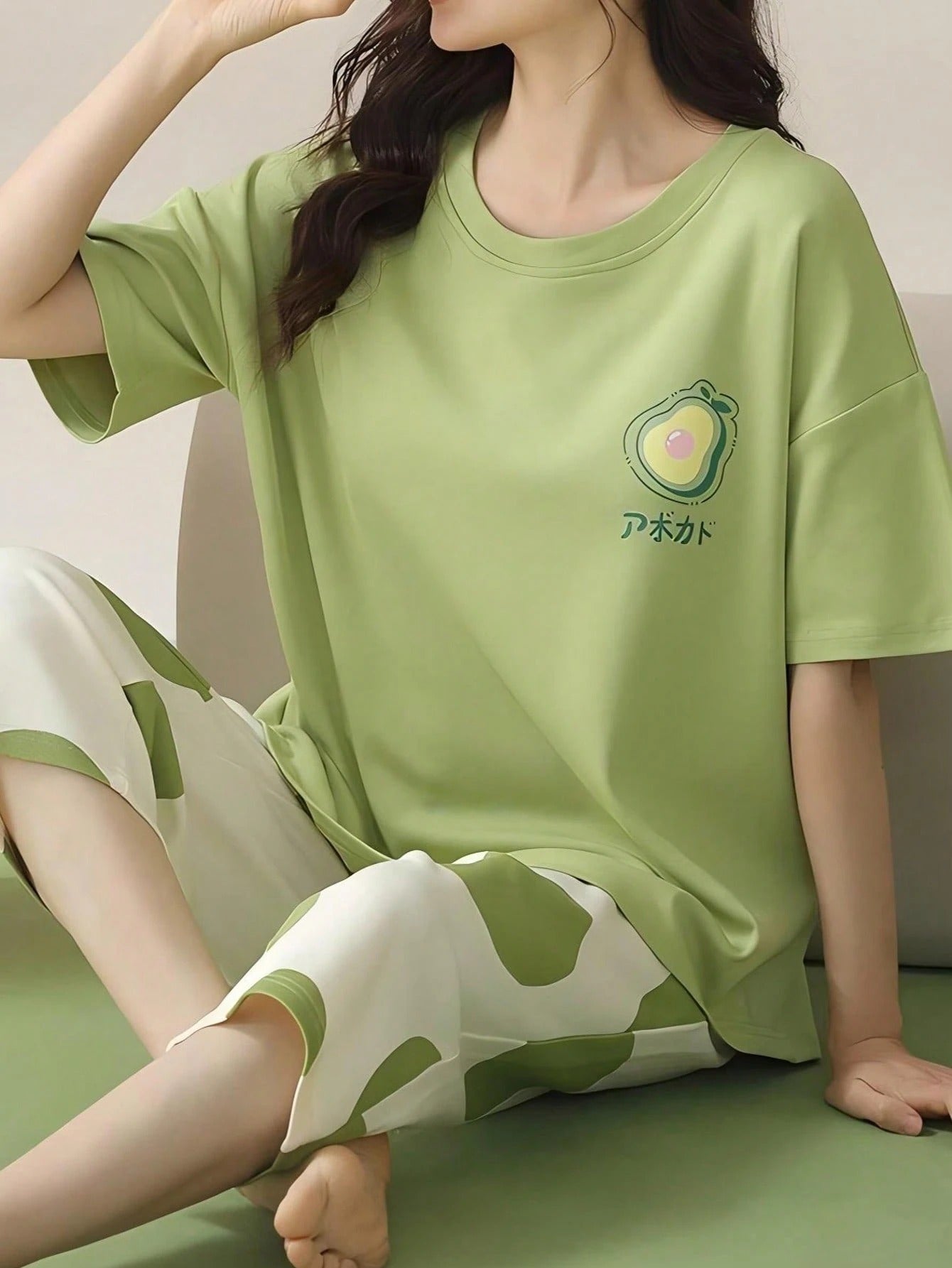 SHEIN AICJ طقم بيجامة نسائي بطبعة قطة وحروف