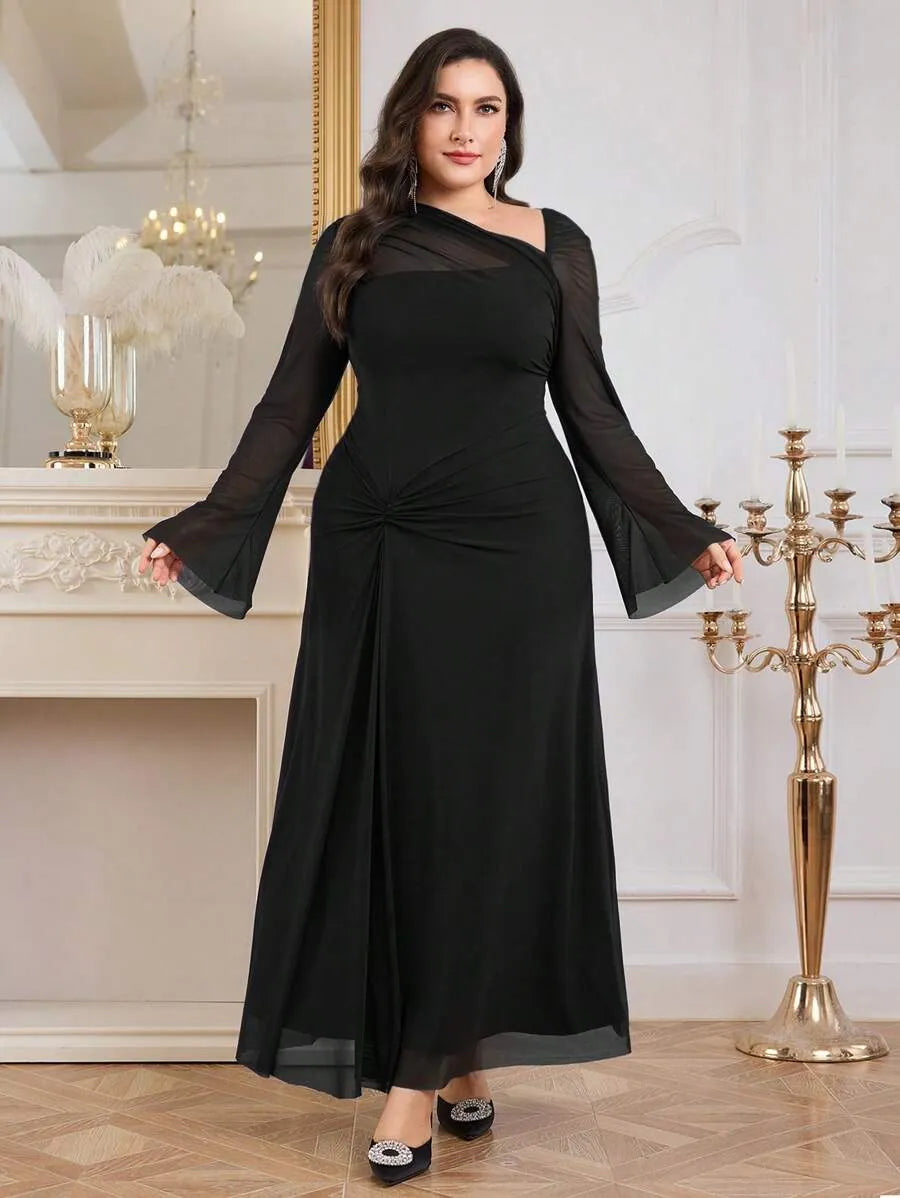 SHEIN Modelyn فستان نسائي من الشبك بياقة غير متماثلة بلون أسود