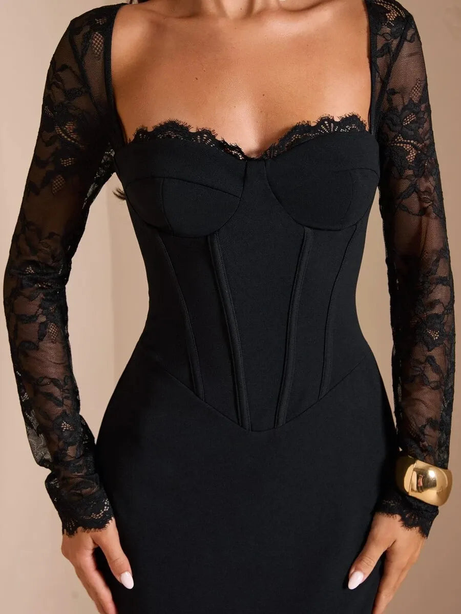 SHEIN BAE CURVE فستان نسائي من الدانتيل بياقة قلب وقصة حورية البحر بلون أسود