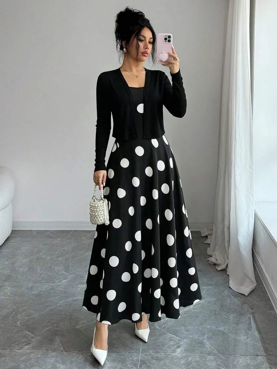 SHEIN طقم فستان بنقوش زهرية مع ربطة خصر وكارديجان محبوك بلون أبيض وأسود