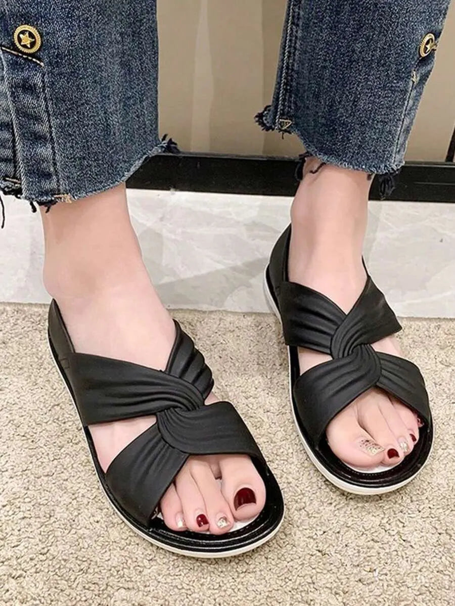 SHEIN صنادل نسائية مسطحة بلاستيكية مجوفة مانعة للانزلاق