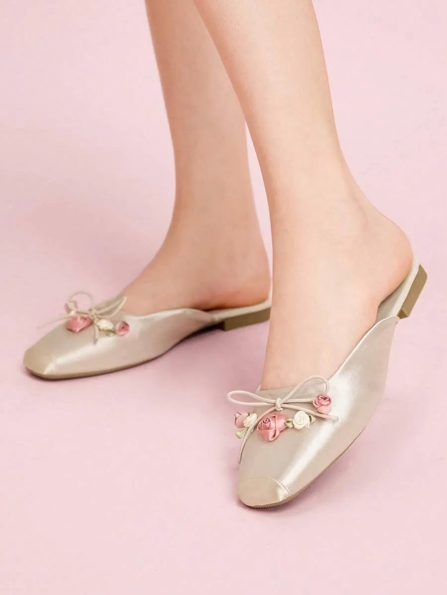 SHEIN CUCCOO DOLLMOD لوفر نسائي مسطح مزين بزهرة ثلاثية الأبعاد