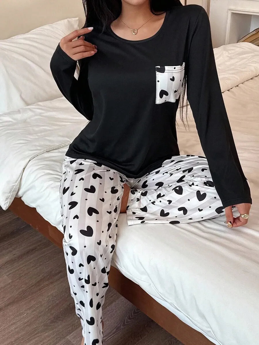 SHEIN Dream Adore طقم بيجامة قطعتين بأكمام طويلة وطبعة قلوب بلون أسود