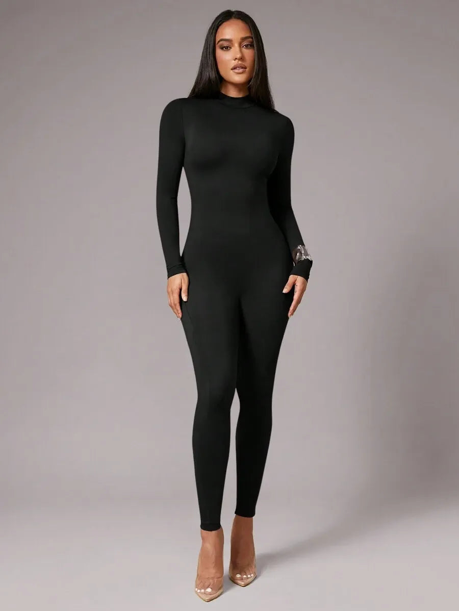 SHEIN Silquee جمبسوت نسائي محبوك بياقة مربعة وأكمام طويلة بلون الأسود