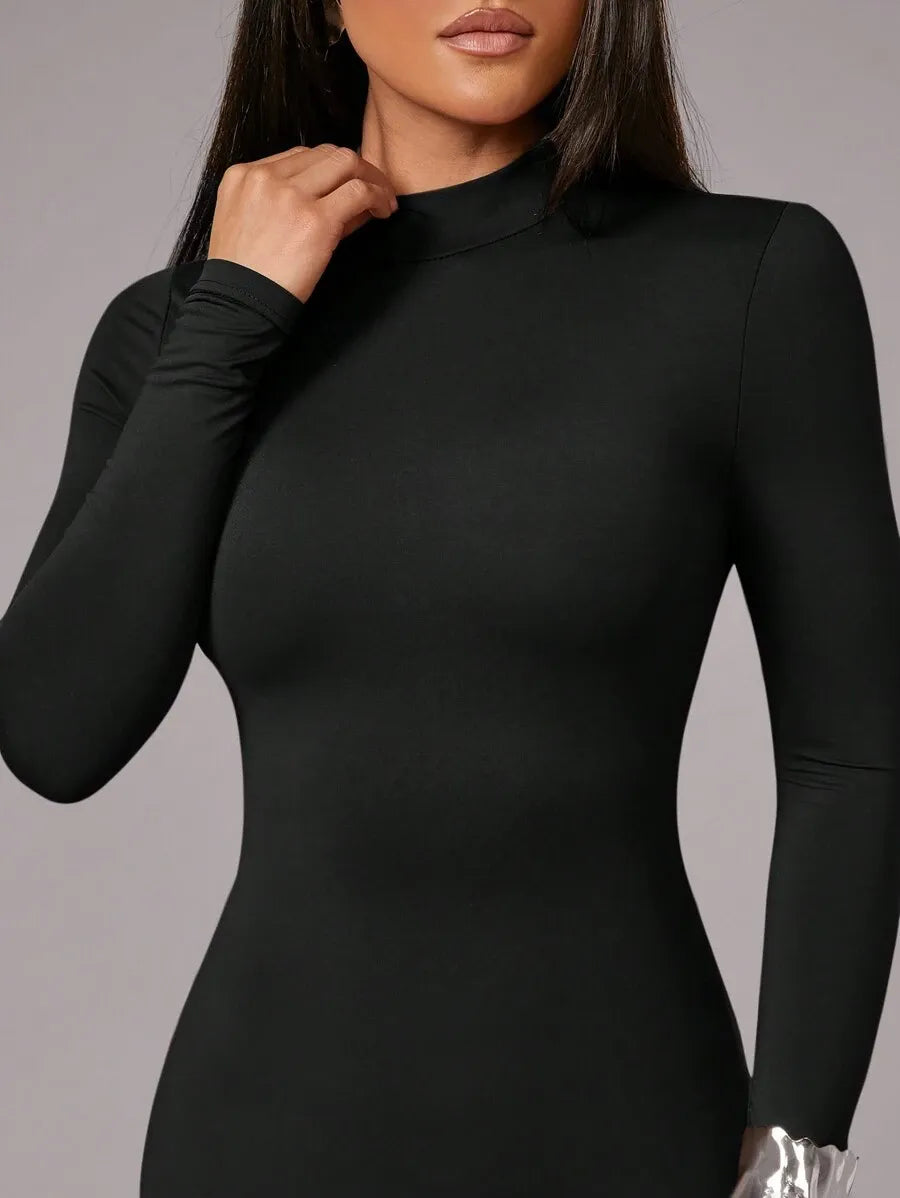 SHEIN Silquee جمبسوت نسائي محبوك بياقة مربعة وأكمام طويلة بلون الأسود