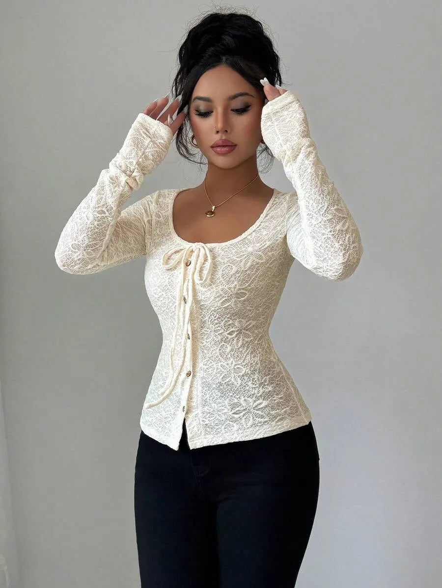 SHEIN Unity تي شيرت نسائي ضيق بأزرار أمامية ونقشة زهور بلون أبيض