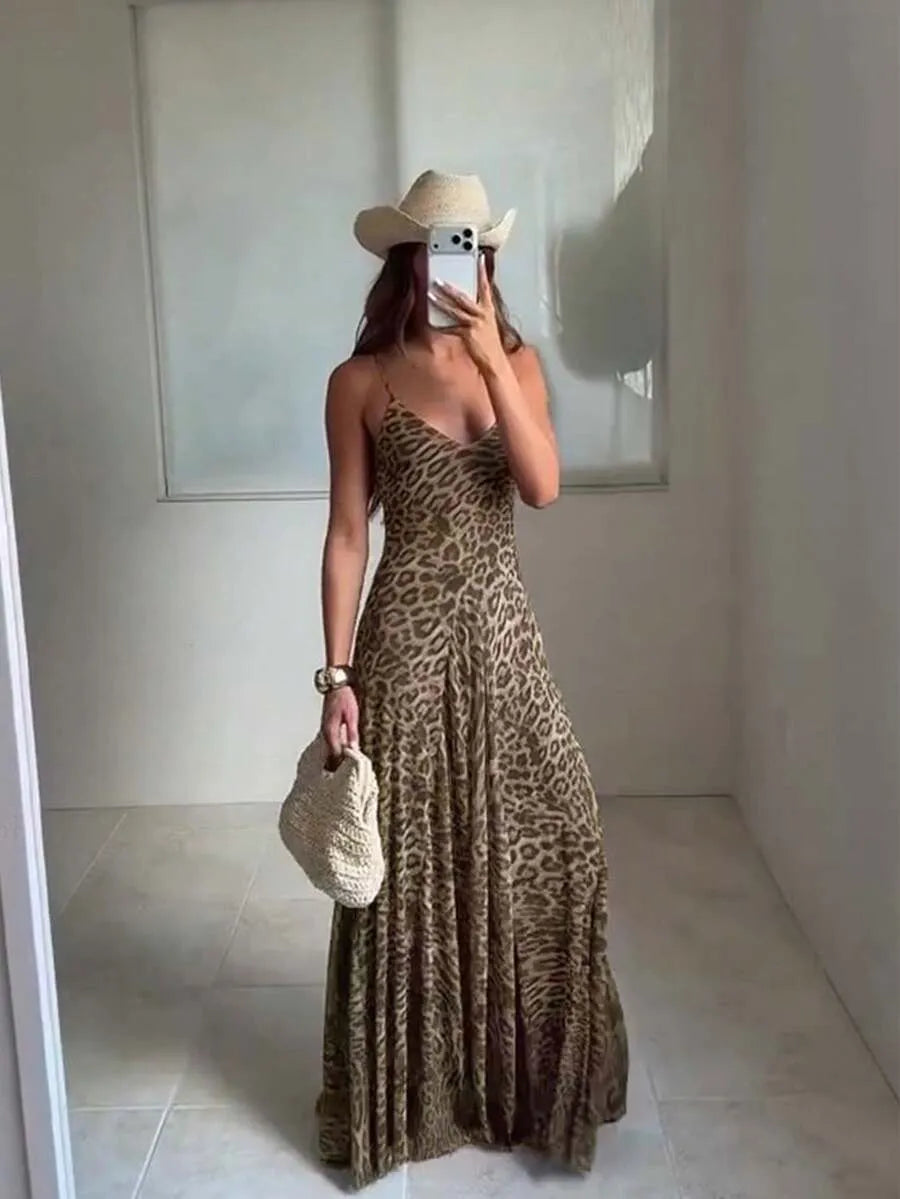 SHEIN فستان طويل بلون بني بطبعة نمر بدون أكمام وقصة كاجوال