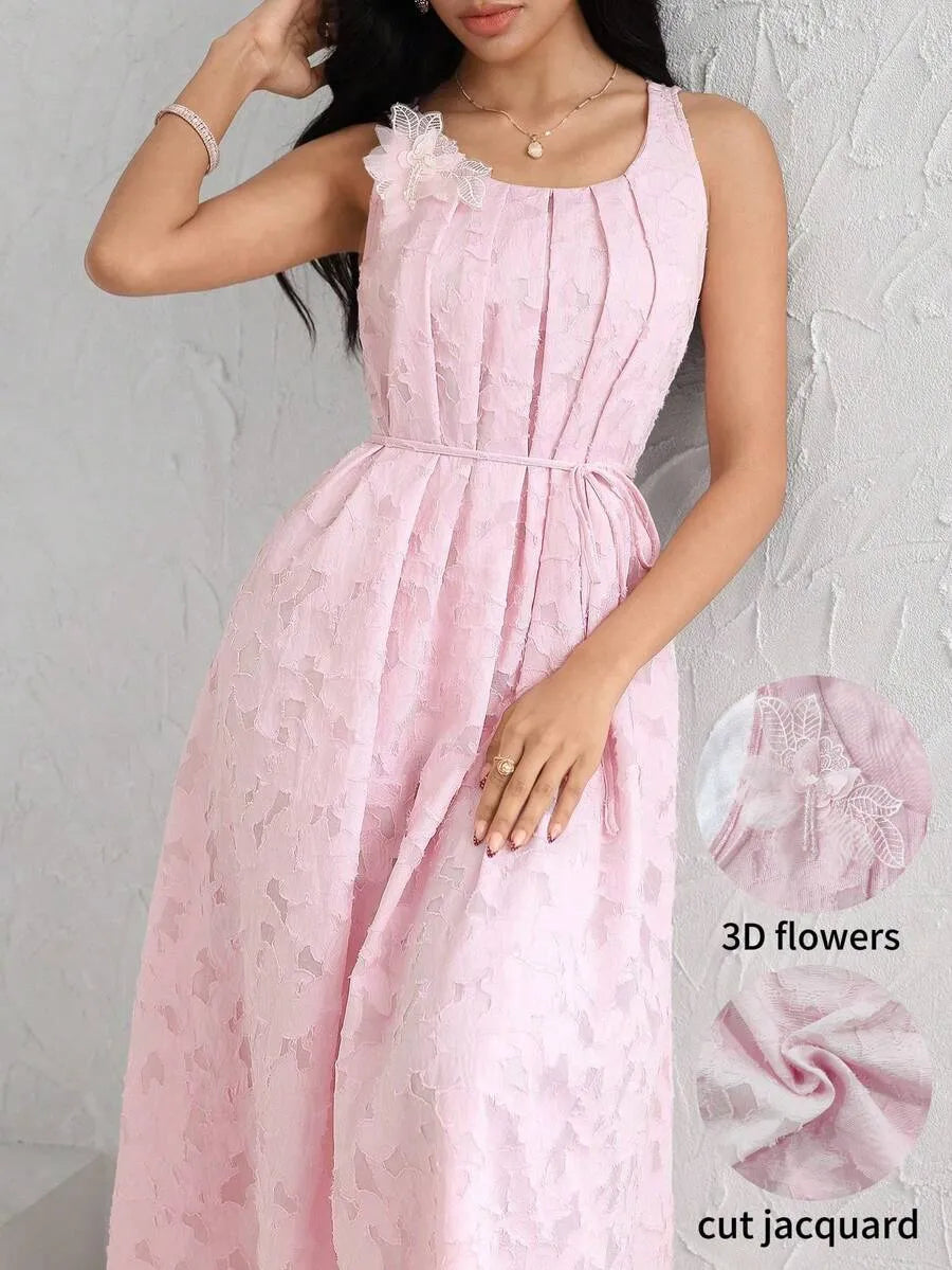 SHEIN Modelyn Fleurora فستان وردي بدون أكمام بتطريز راينستون وفتحات