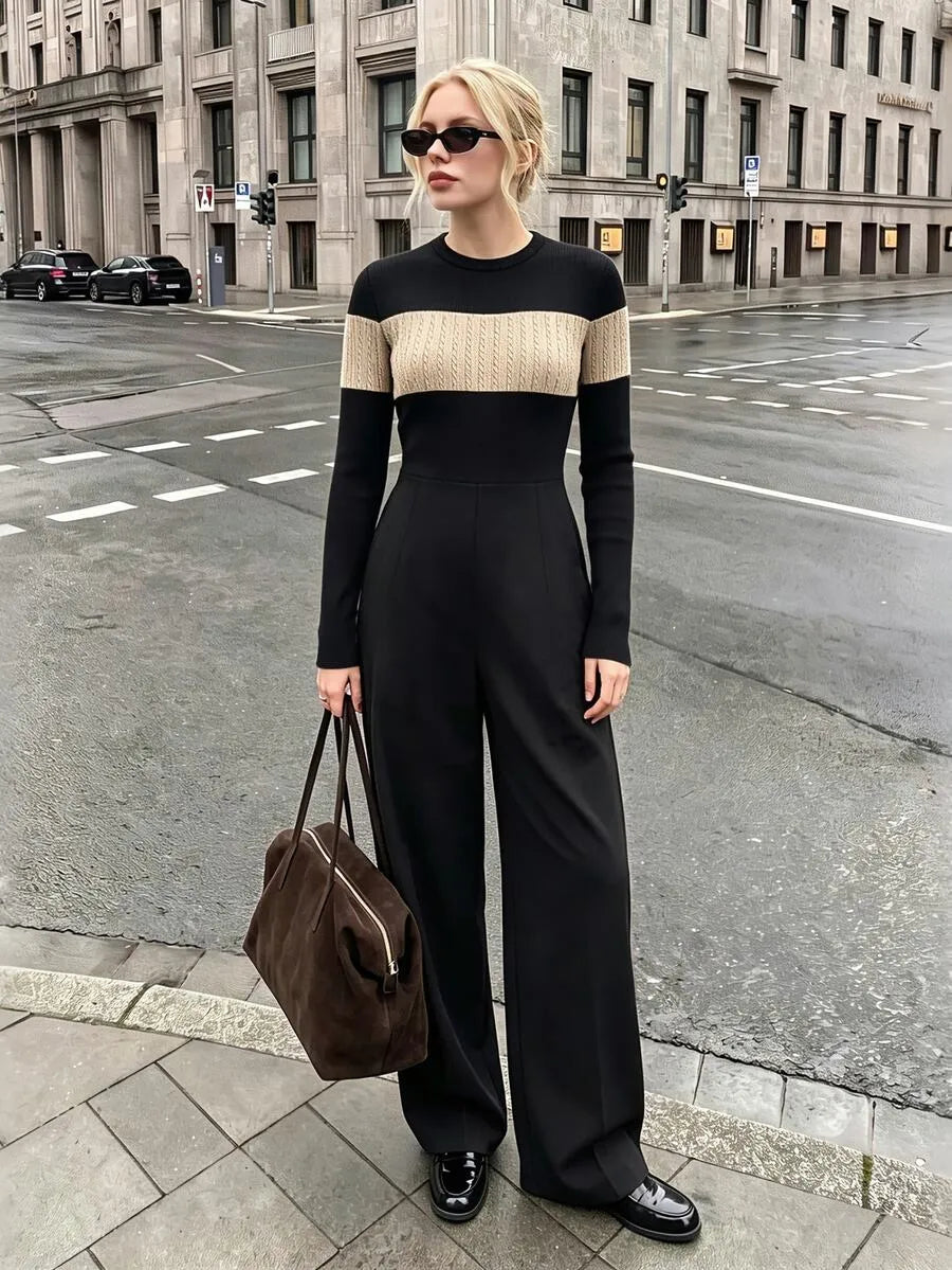 SHEIN جمبسوت نسائي بياقة دائرية وأكمام طويلة وساق واسعة بتصميم متباين بلون الأسود