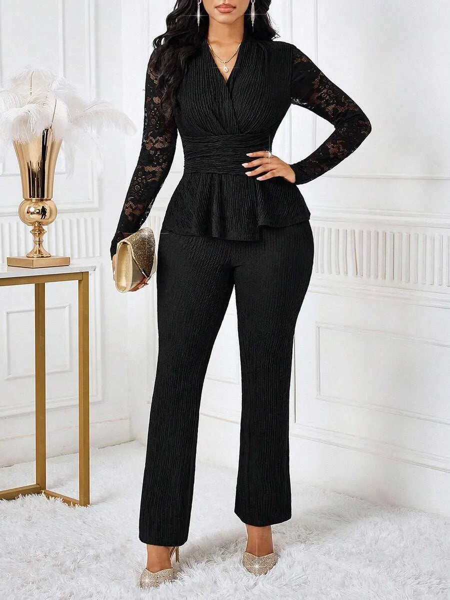 SHEIN Lady طقم نسائي قطعتين بلوزة بياقة ودانتيل وبنطال واسع بلون الأسود