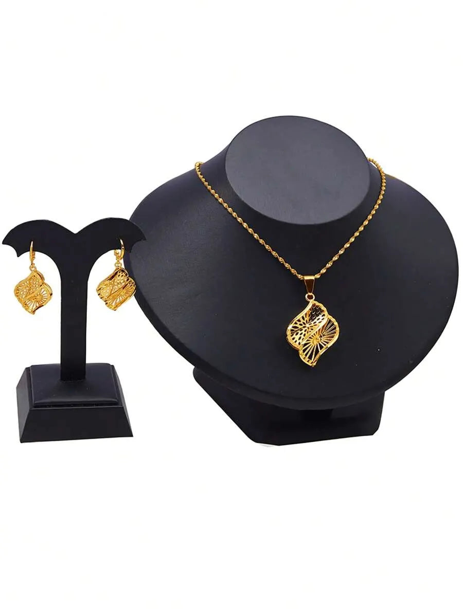 SHEIN طقم مجوهرات نسائي بأقراط سنابل القمح وقلادة بتصميم مربع بلون ذهبي أصفر