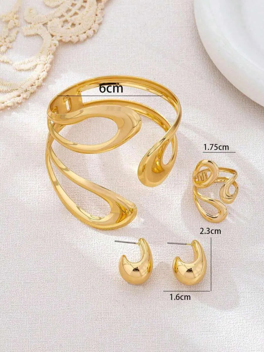 SHEIN طقم سوار وخاتم نسائي بتصميم هندسي بلون ذهبي